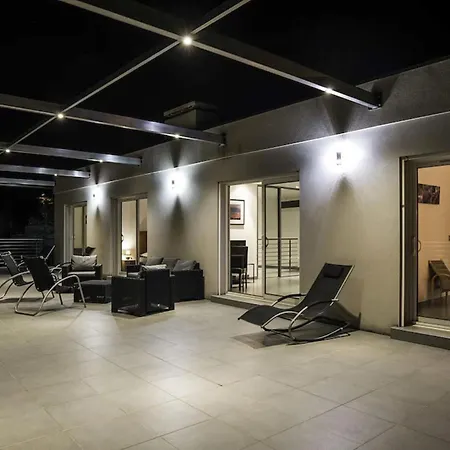 Luxurious In Feriehus Rochefort-du-Gard